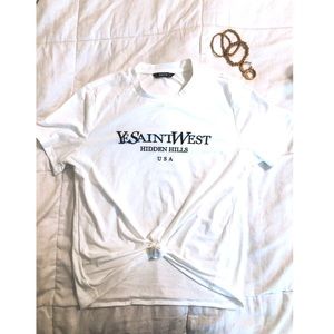 SHEIN White Graphic Tee Size Medium